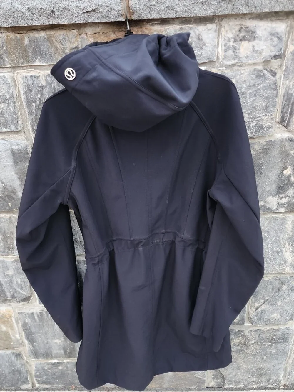 Lululemon Women’s Black Hooded Softshell Jacket size 8